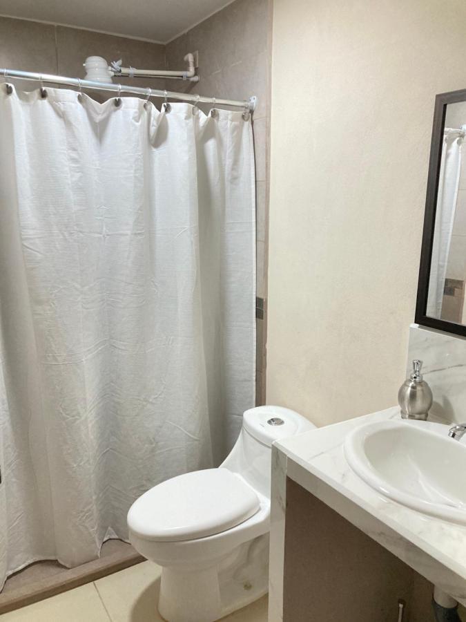 Apartment Ana Lu 2, Only 10 Minutes From Airport *